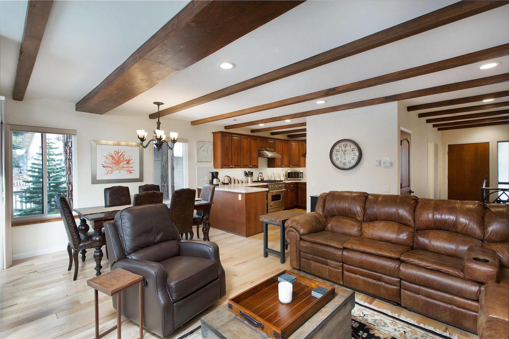 Mammoth Village By 101 Great Escapes Hotel Mammoth Lakes
